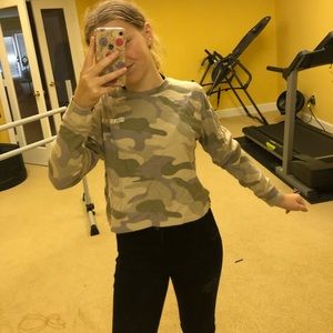 hollister cropped long sleeve